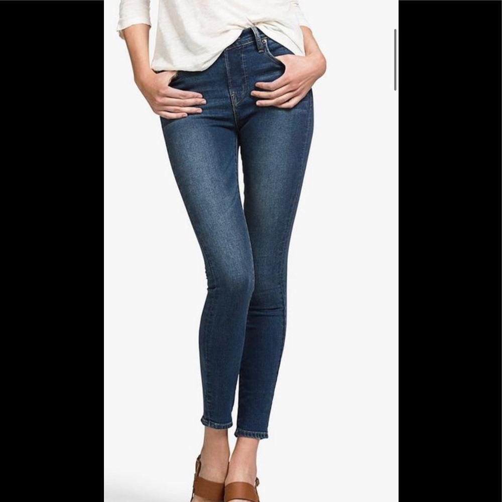 Lucky Brand Dark Wash Skinny Jean